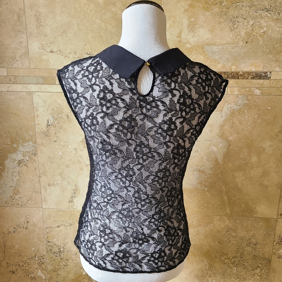 Black lace blouse with Peter pan collar - Picture 2 of 4